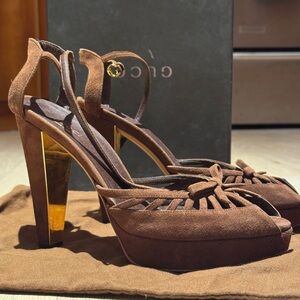Gucci Suede Bow Accent Platform Heels
